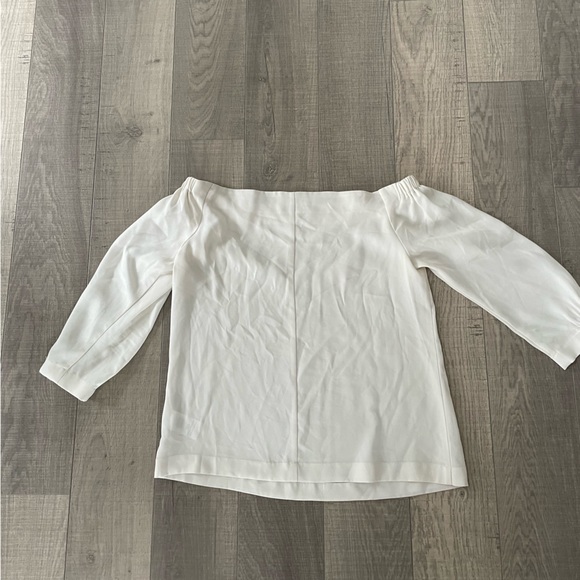 Off the Shoulders Babaton Blouse - Picture 2 of 3